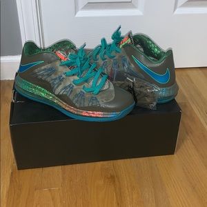 Lebron 10 Low top "Swamp Thing"